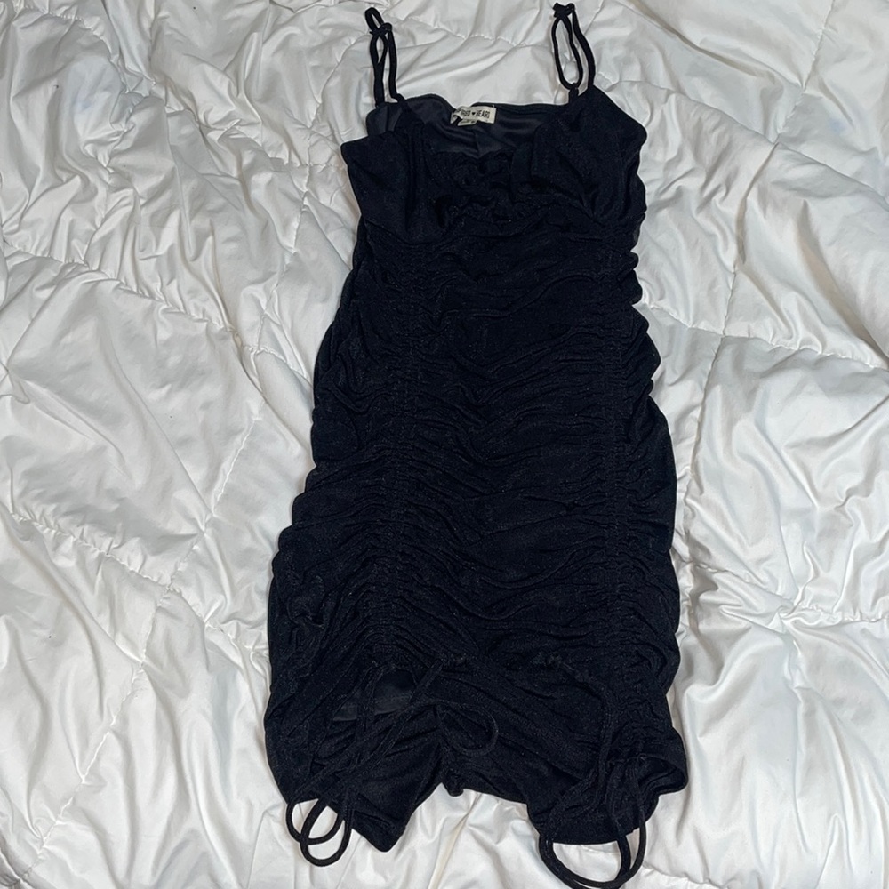 Black ruched bodycon dress Size: XL